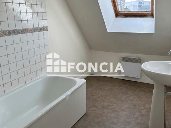 Location Appartement 2 pièces 41.74 m² - 3 RUE MERIGOT Dreux 28100