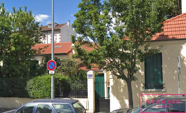 Maison
                                                                                                                                                                                                                                                                                                                        4 pièce(s)                                                                                                                                                                                                          2 chambre(s)                                                                                                                                                                                                          85.55  m²