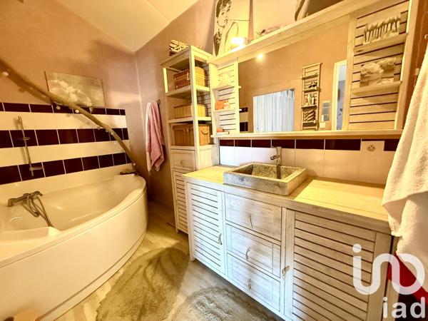 Maison à vendre 7 pièces 250 m² Camaret-sur-Aigues