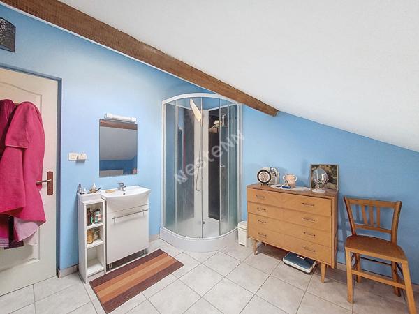 EXCLUSIVITE ! Centre RETOURNAC Maison en pierre avec terrasse, jardin et garage