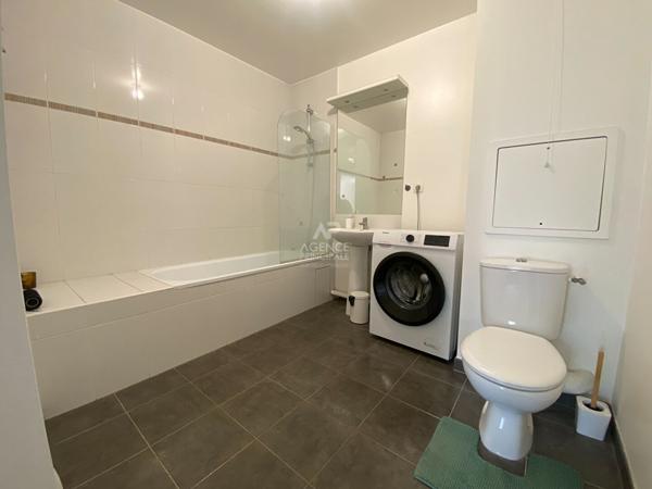Appartement Nanterre 2 pièce(s) 49 m2 249 000 € **  - Référence  15492