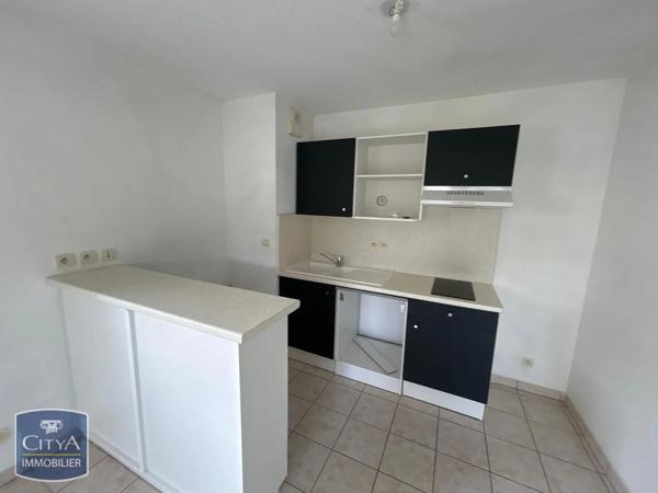 Appartement à louer 2 pièces 43.96m² Tonnay-Charente (17430)