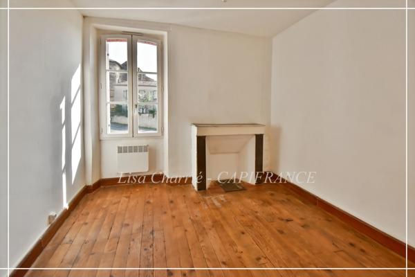 Maison à vendre 5 pièces de 71 m2 habitables avec jardin, courette, dépendances proche de NOGARO (32)