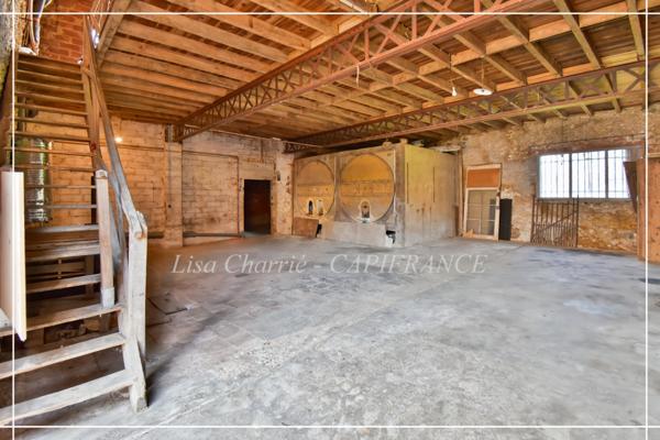 Maison à vendre 5 pièces de 71 m2 habitables avec jardin, courette, dépendances proche de NOGARO (32)