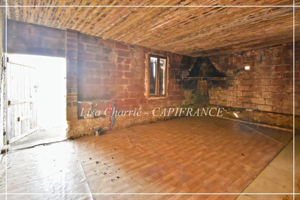 Maison à vendre 5 pièces de 71 m2 habitables avec jardin, courette, dépendances proche de NOGARO (32)