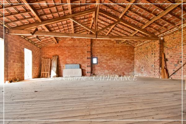 Maison à vendre 5 pièces de 71 m2 habitables avec jardin, courette, dépendances proche de NOGARO (32)