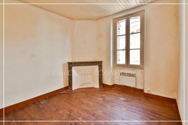 Maison à vendre 5 pièces de 71 m2 habitables avec jardin, courette, dépendances proche de NOGARO (32)