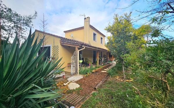 Maison à vendre    4 pièces • 104 m2 Salon-de-Provence