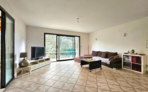 Maison à vendre    4 pièces • 104 m2 Salon-de-Provence