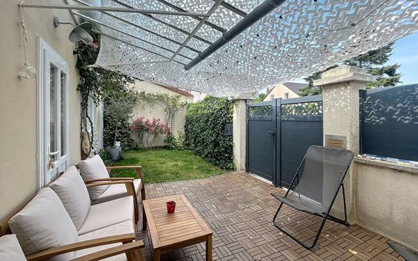 Maison à vendre    3 pièces • 92 m2 Saint-Pierre-des-Corps