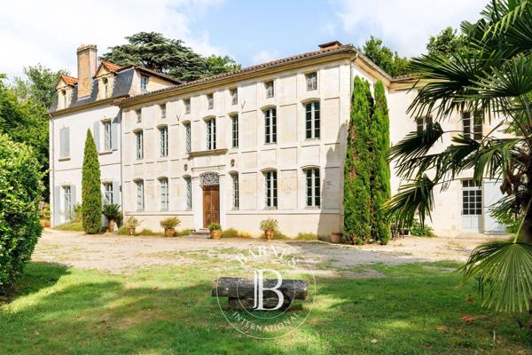 Dax, Château 7 Chambres -  700 m² à vendre