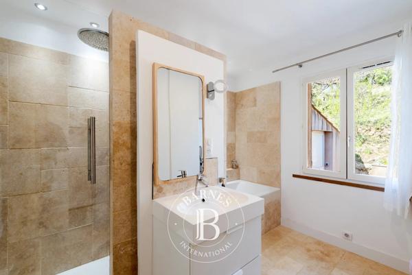 Valbonne, Villa 4 Chambres -  123 m² à vendre