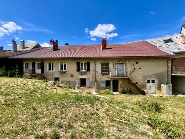 Immeuble 11 pièces 285 m2