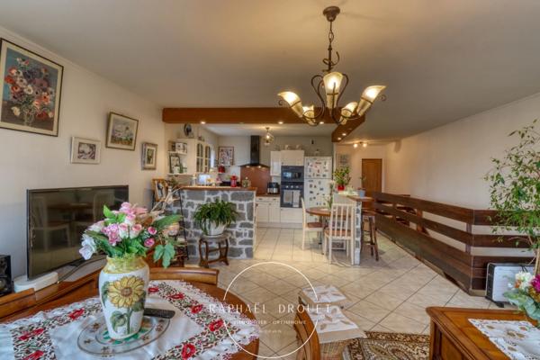 VIENNE - APPARTEMENT FAMILIAL 105 M2 – 4 CHAMBRES - GRANDE TERRASSE – CAVE – GARAGE