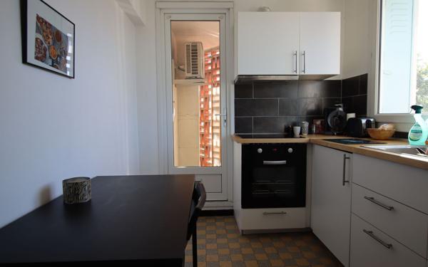 Appartement à louer    2 pièces •  Marseille 10