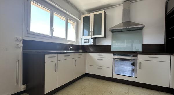 Appartement T3 en étage élevé   Annecy centre-ville