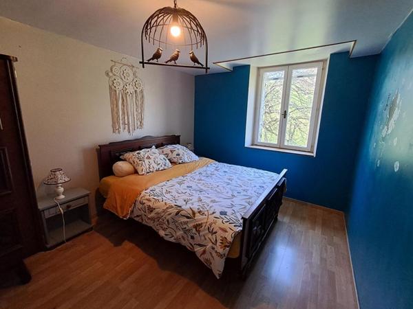 A colombier (70000) Ensemble immobilier de 2 maisons sur 33 ares de terrain à 247 500 euros