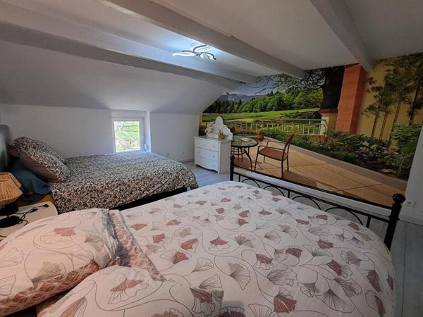 A colombier (70000) Ensemble immobilier de 2 maisons sur 33 ares de terrain à 247 500 euros