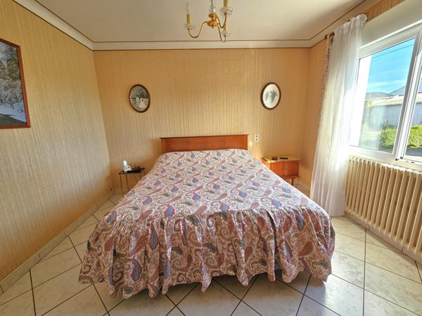 Maison familiale avec 4 chambres dépendances et terrain COUFFE