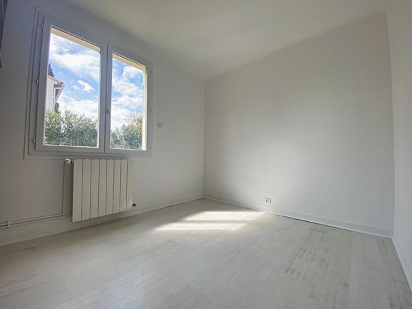 Maison Saint Cannat 3 pièce(s) 73 m2