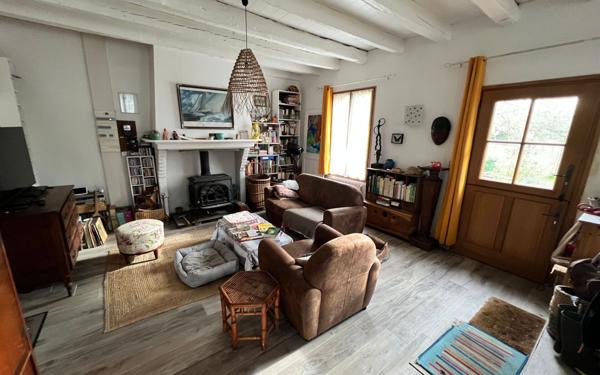 Maison à vendre    3 pièces •  Lüe