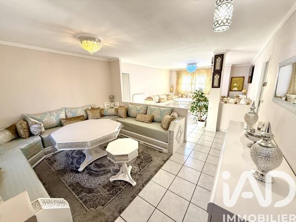 Maison à vendre 7 pièces 111 m² Rochemaure
