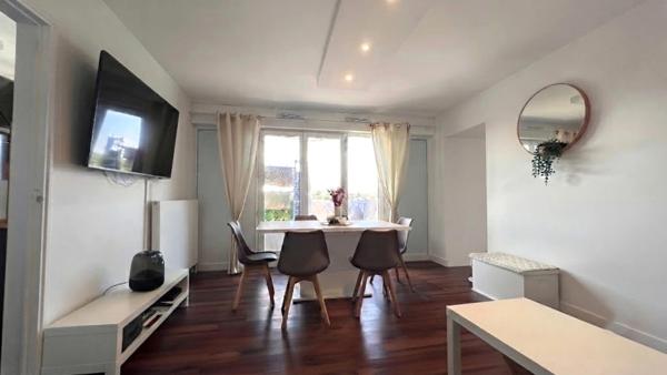Quimper Ouest - Appartement T4 de 78 m² habitable - 1 loggia - avec vue panoramique sur la rivière de l’Odet - Une terrasse - Cave.
