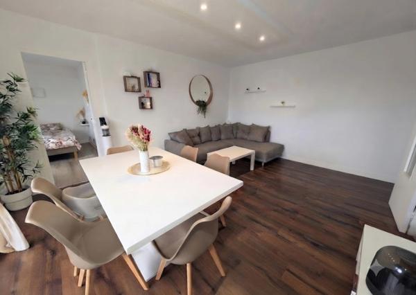 Quimper Ouest - Appartement T4 de 78 m² habitable - 1 loggia - avec vue panoramique sur la rivière de l’Odet - Une terrasse - Cave.