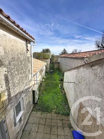 Maison à vendre  6 pièces - 138,60 m2 VELLUIRE - 85