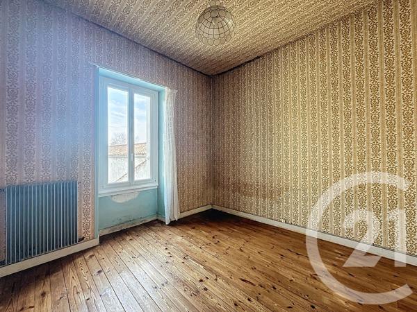 Maison à vendre  6 pièces - 138,60 m2 VELLUIRE - 85