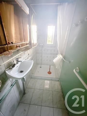 Maison à vendre  6 pièces - 138,60 m2 VELLUIRE - 85