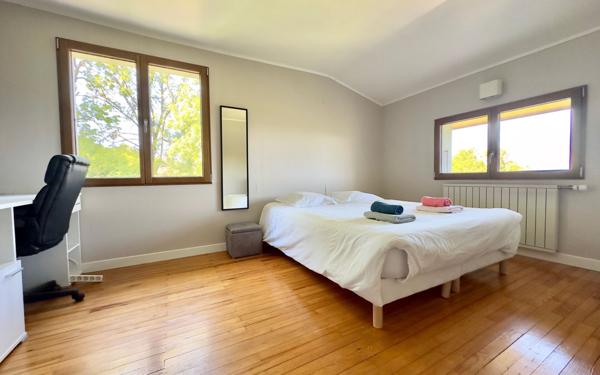 Maison à vendre    6 pièces • 210 m2 Bons-en-Chablais