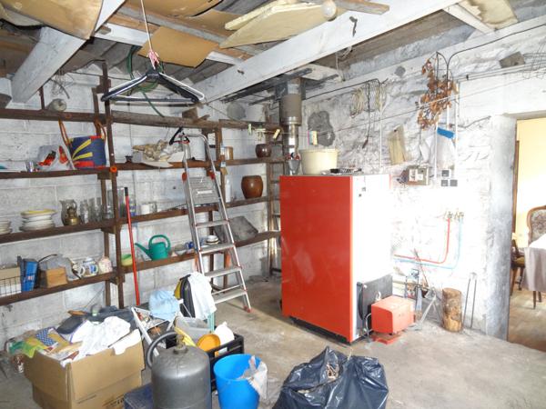 Rostrenen (22110) Maison de ville avec jardin et garage