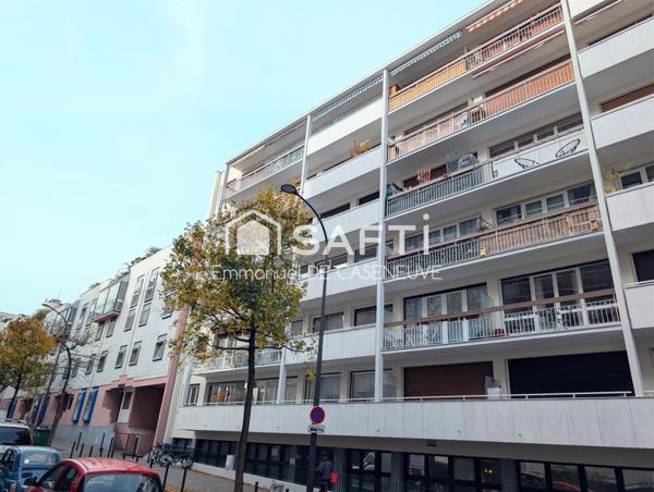 Paris XXeme F4 agencé en F3 73m² Parking et Cave