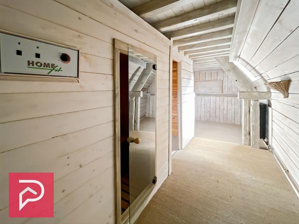 Maison 6 pièces 215 m2