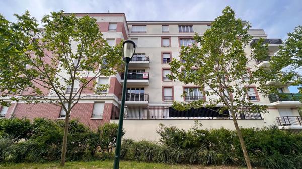 Appartement 3 pièces 64m2 - CORBEIL-ESSONNES