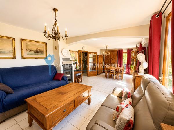 Maison
                                                                                                                                                                                                                                                                                                                        6 pièce(s)                                                                                                                                                                                                          4 chambre(s)                                                                                                                                                                                                          130  m²