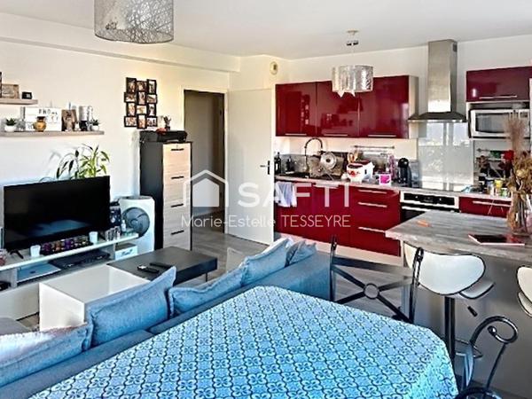 Appartement T3 très lumineux avec grand Balcon proche de toutes commodités