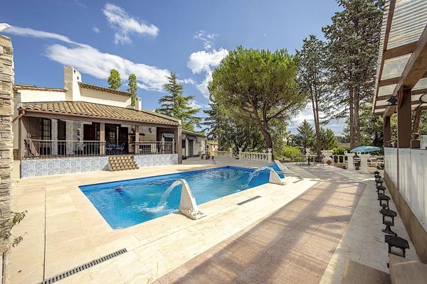 Magnifique villa à vendre proche de Valbonne