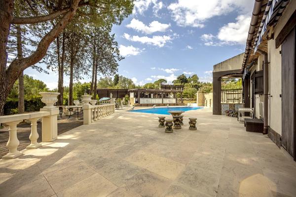 Magnifique villa à vendre proche de Valbonne