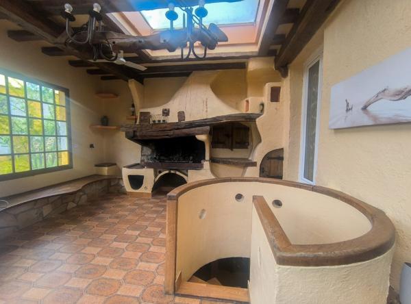 Maison 8 pièces + maison 3 pièces