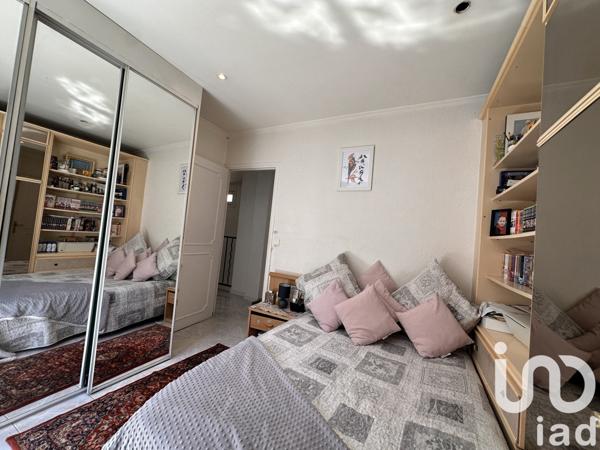 Maison traditionnelle 4 pièces de 111 m² à Le Cannet (06110)