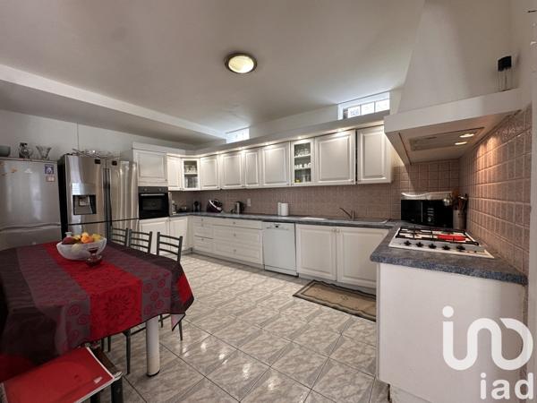 Maison traditionnelle 4 pièces de 111 m² à Le Cannet (06110)