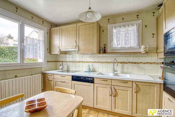 Maison Chambourcy 7 pièce(s) 144 m2 €650 000 ** - Référence 16798