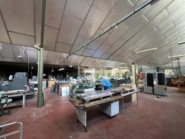 Dépôt de 547 m² modulables