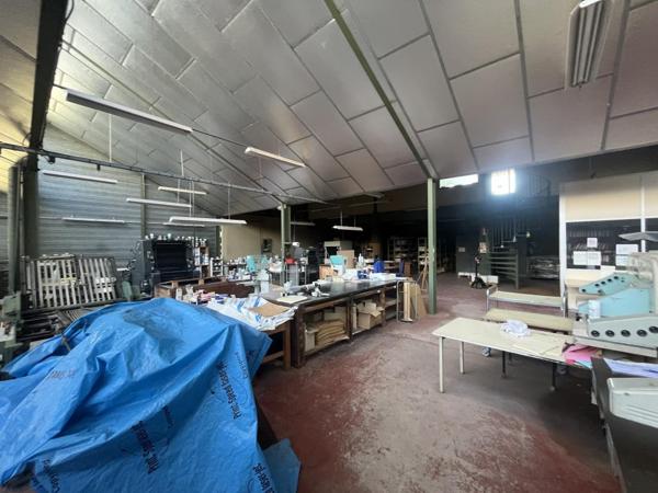 Dépôt de 547 m² modulables