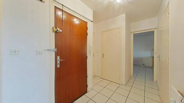 F2 PROCHE CENTRE DE SORBIERS