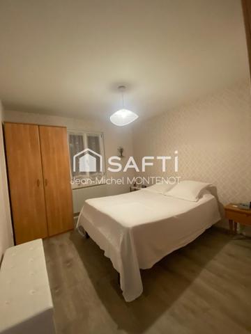 EXCLUSIVITE A BLIGNY/OUCHE ! Belle maison rénovée sur terrain de 2310 m² env. Vue exceptionnelle sur la vallée de l'Ouche.