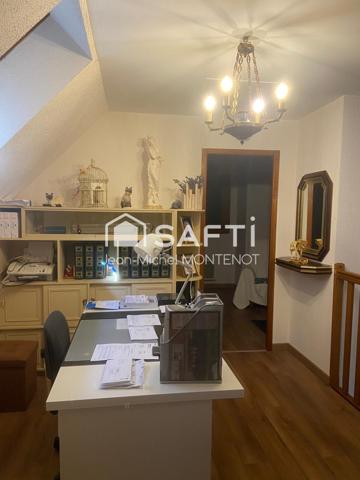 EXCLUSIVITE A BLIGNY/OUCHE ! Belle maison rénovée sur terrain de 2310 m² env. Vue exceptionnelle sur la vallée de l'Ouche.