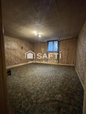 Spécial investisseur, à moins de 5mn axe A31, proche gare SNCF et commodités...